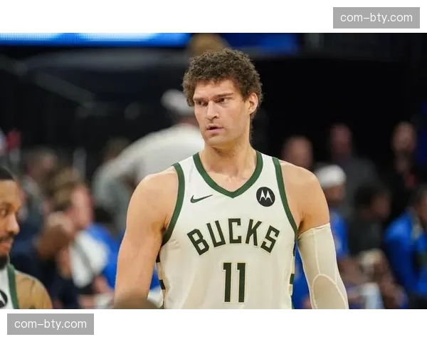 雄鹿防守轮换框架优化 大洛在场与小球阵容切换