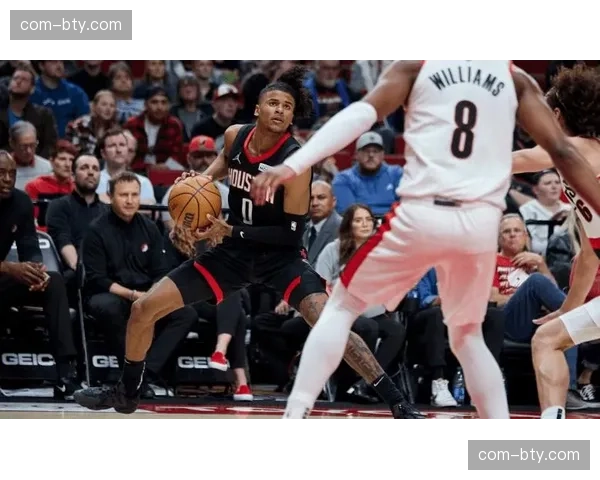 申京腰部伤势出战成疑，火箭内线轴心战术面临临时调整